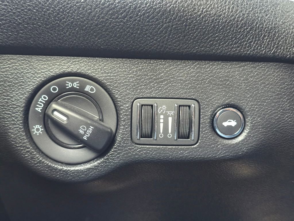 Used 2021 Dodge Challenger R/T image 29