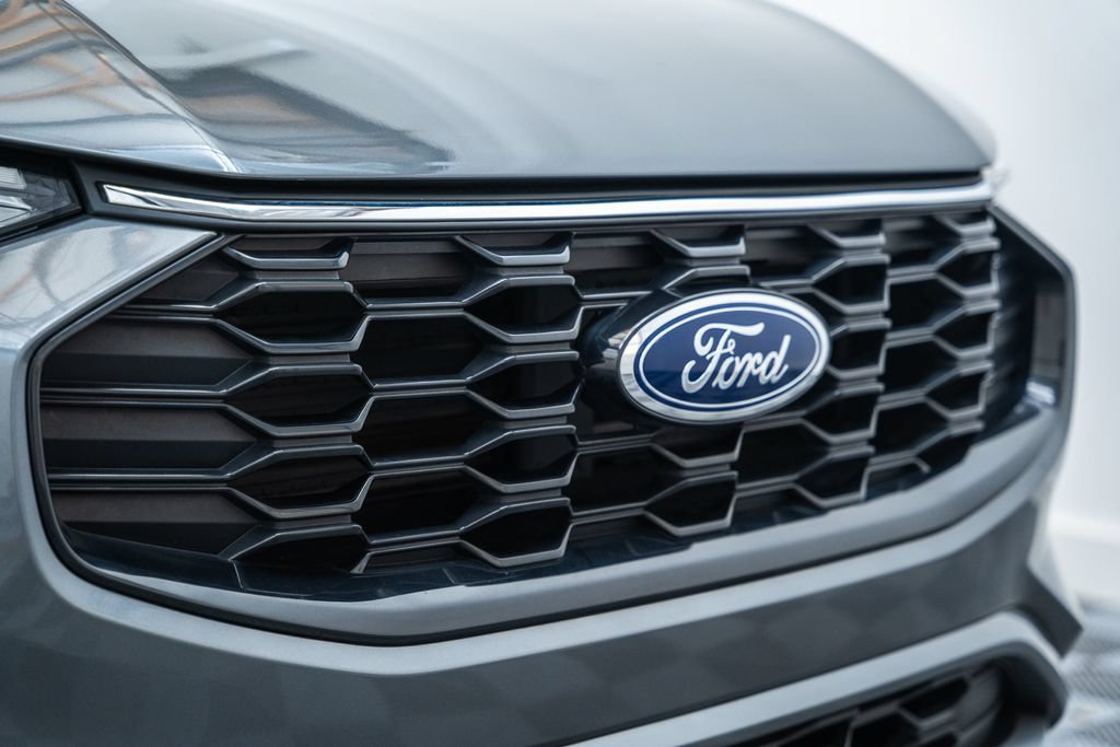 Certified 2024 Ford Escape ST-Line w/ Tech Pack #1 FWD image 12