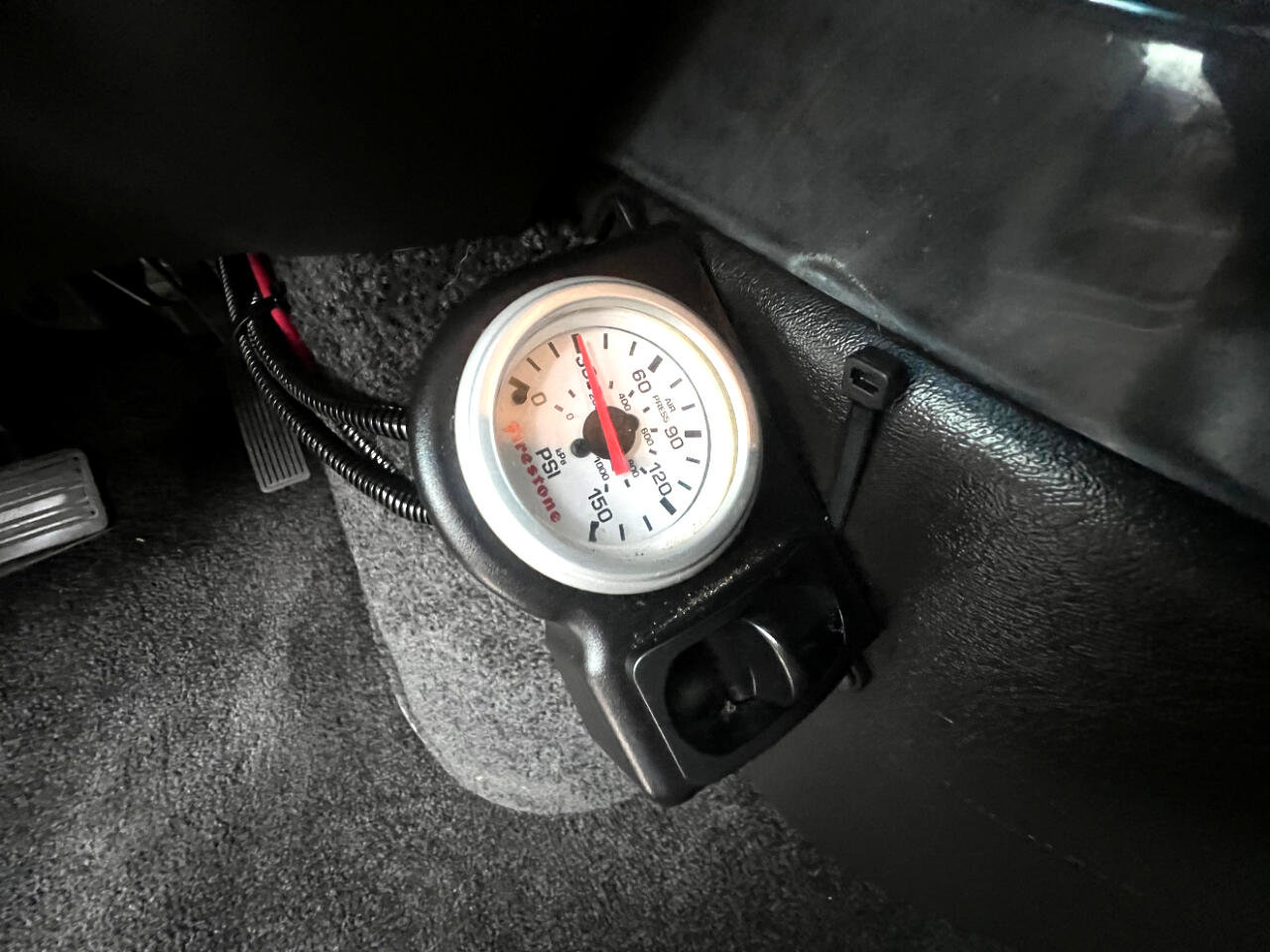 Used 2017 Chevrolet Express 2500 Extended image 21