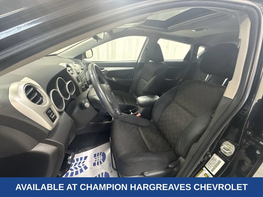 Used 2009 Pontiac Vibe w/ Sun And Sound Package FWD image 26