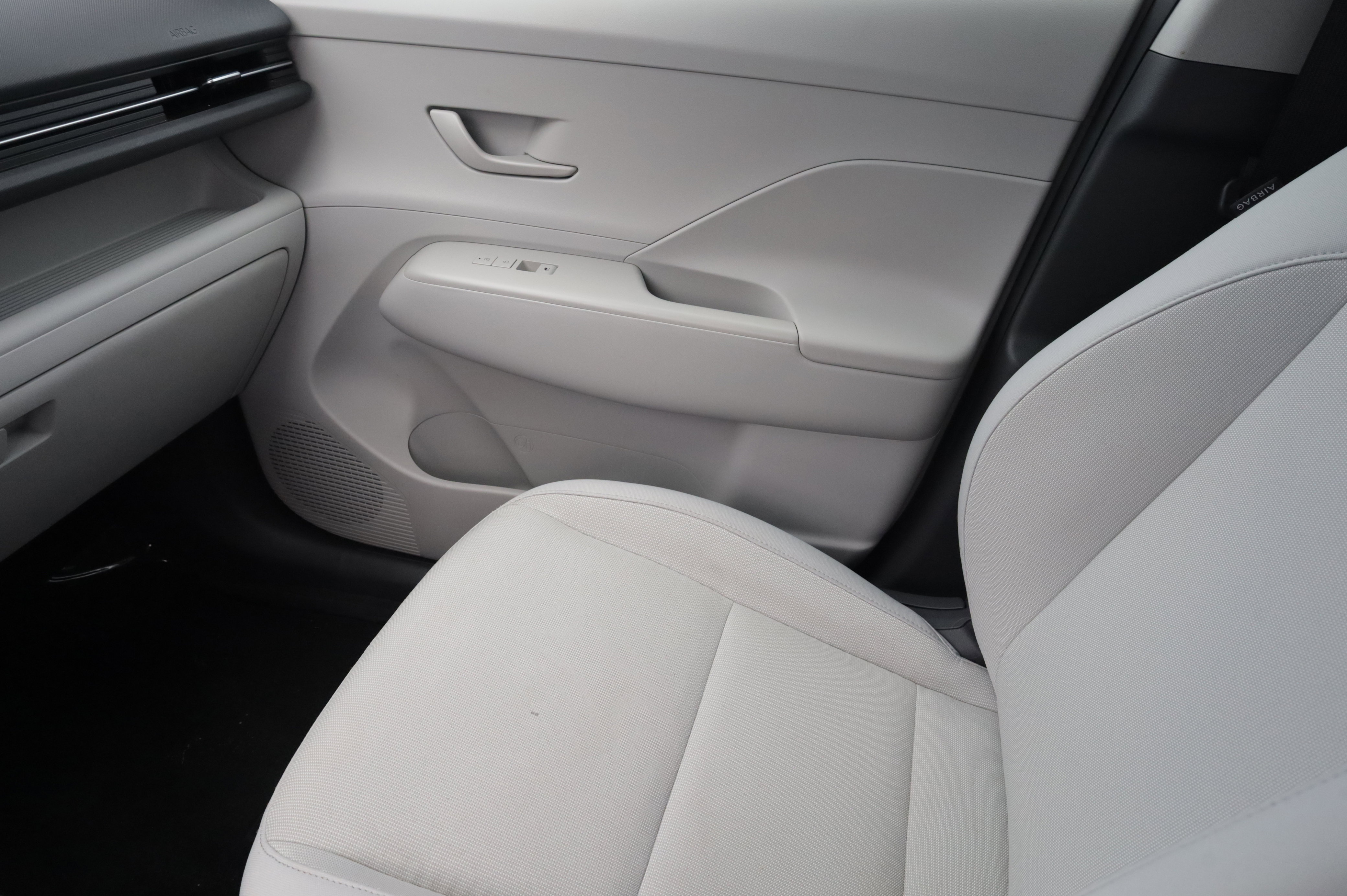 Used 2024 Hyundai Kona SEL w/ Convenience Package image 14