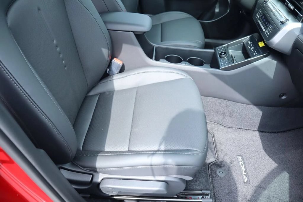 New 2026 Hyundai Kona Limited FWD image 17