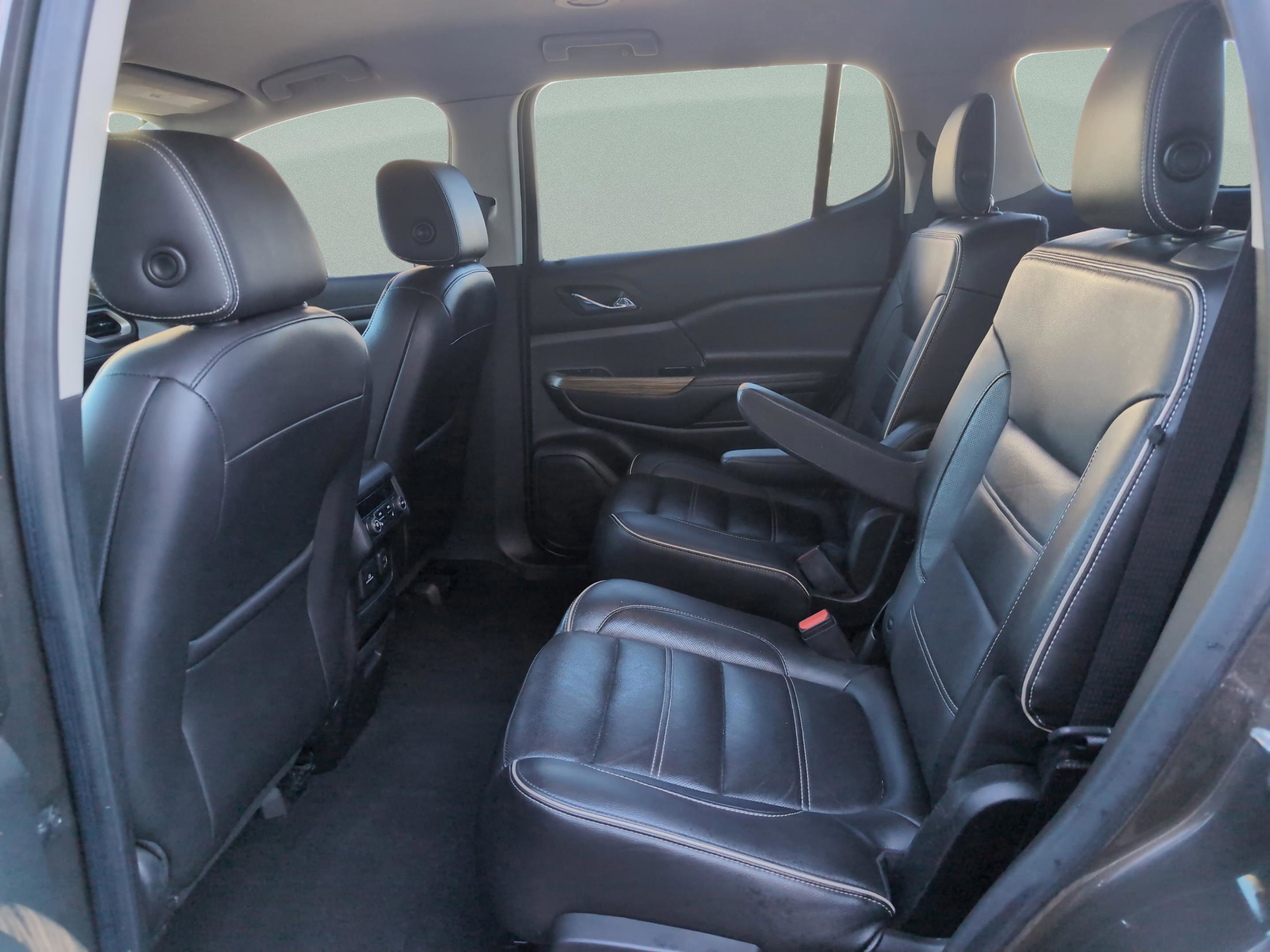 Used 2019 GMC Acadia Denali image 24