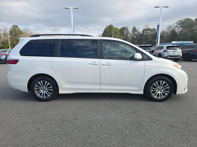 Used 2019 Toyota Sienna XLE Premium image 6