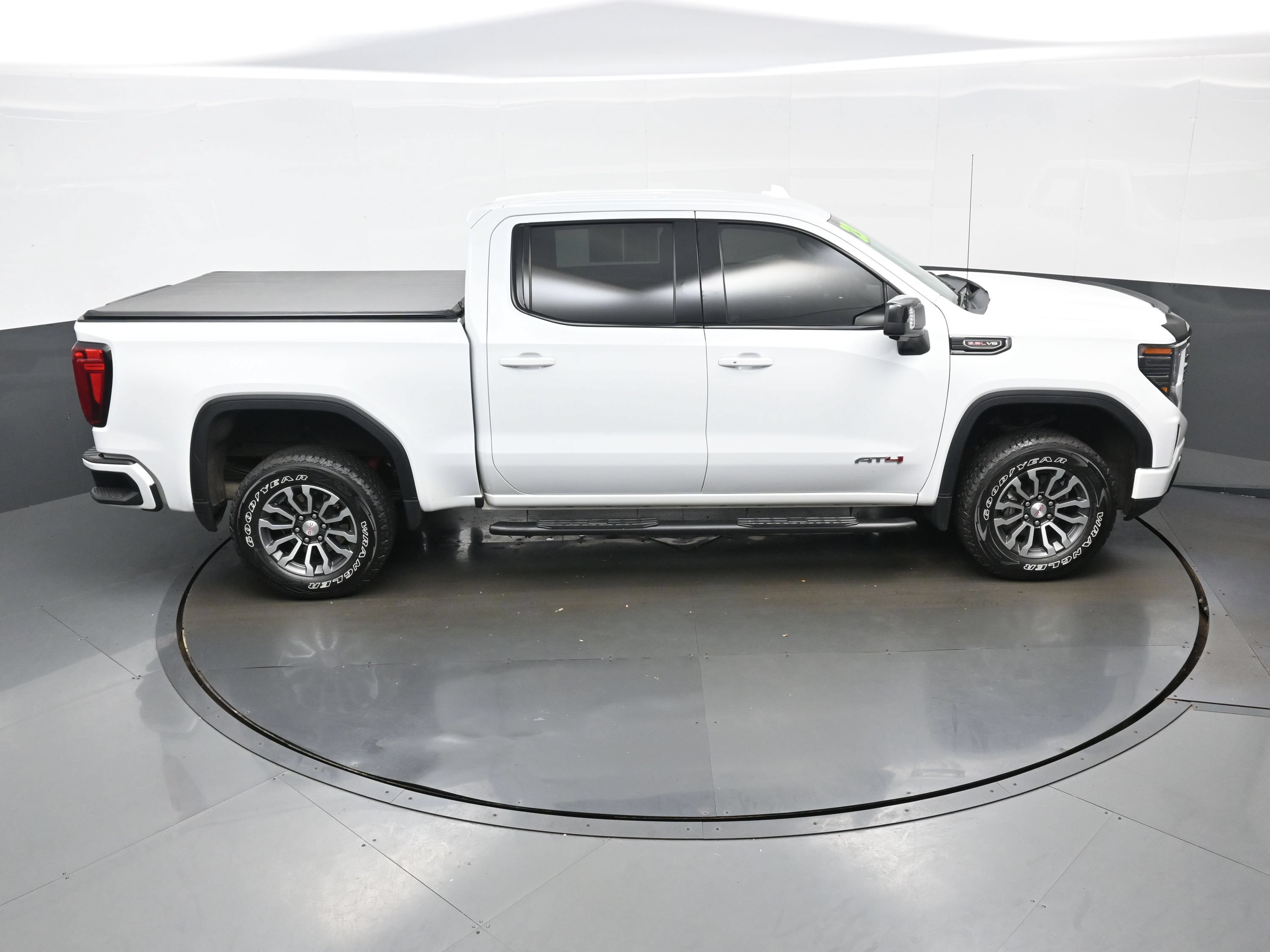 Used 2023 GMC Sierra 1500 AT4 AWD/4WD image 41