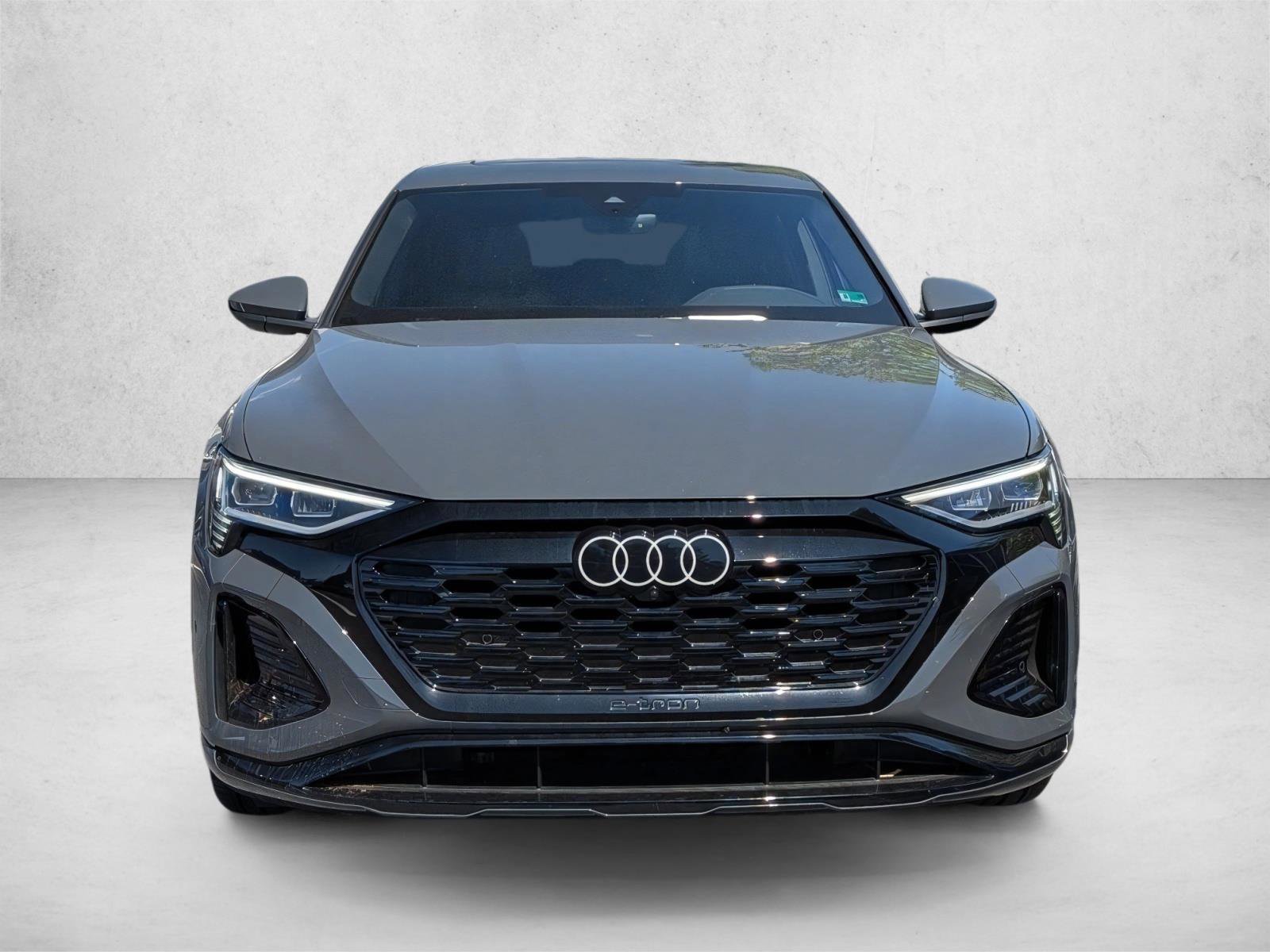Certified 2024 Audi Q8 e-tron Premium Plus w/ Premium Plus Package AWD/4WD video 2