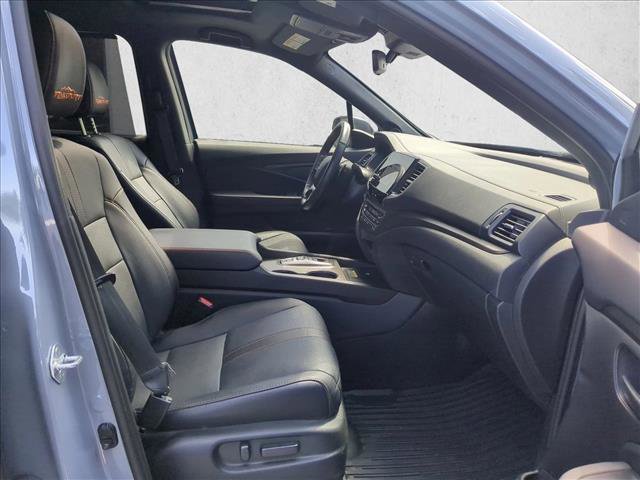 Used 2025 Honda Passport TrailSport image 22
