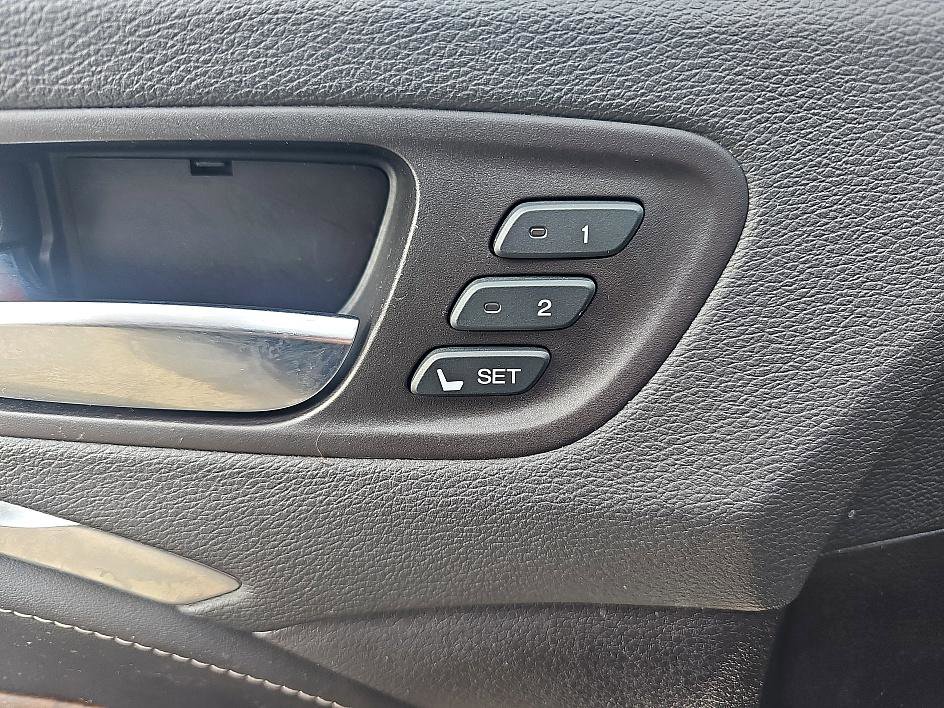 Used 2020 Acura MDX SH-AWD w/ Advance Package image 12