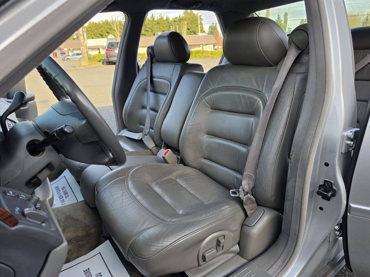 Used 2000 Cadillac De Ville FWD image 23