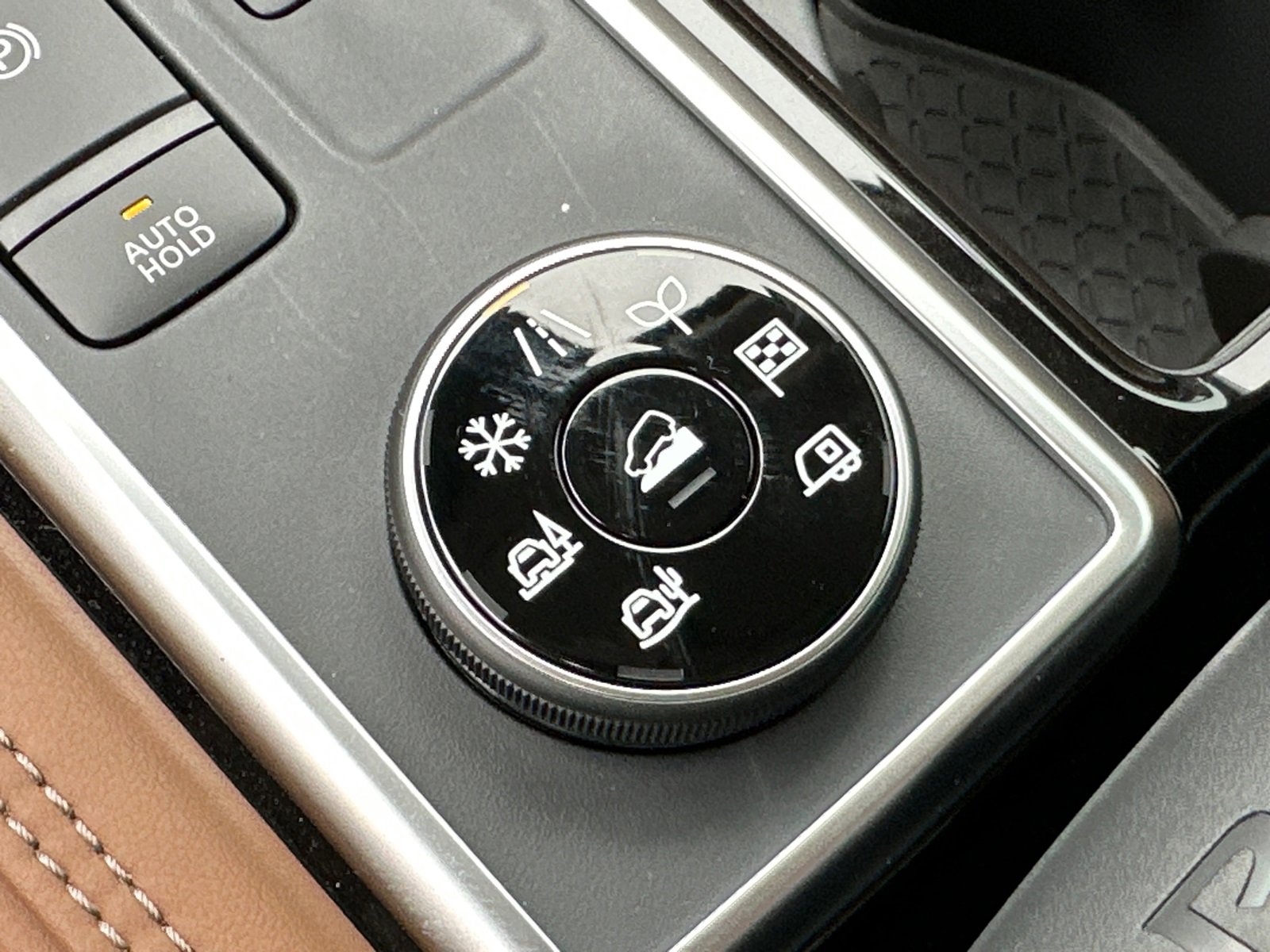 New 2025 Nissan Pathfinder Platinum w/ Lighting Package (N92) image 34