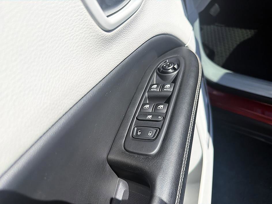 Used 2019 Jeep Compass Latitude w/ Popular Equipment Group image 10