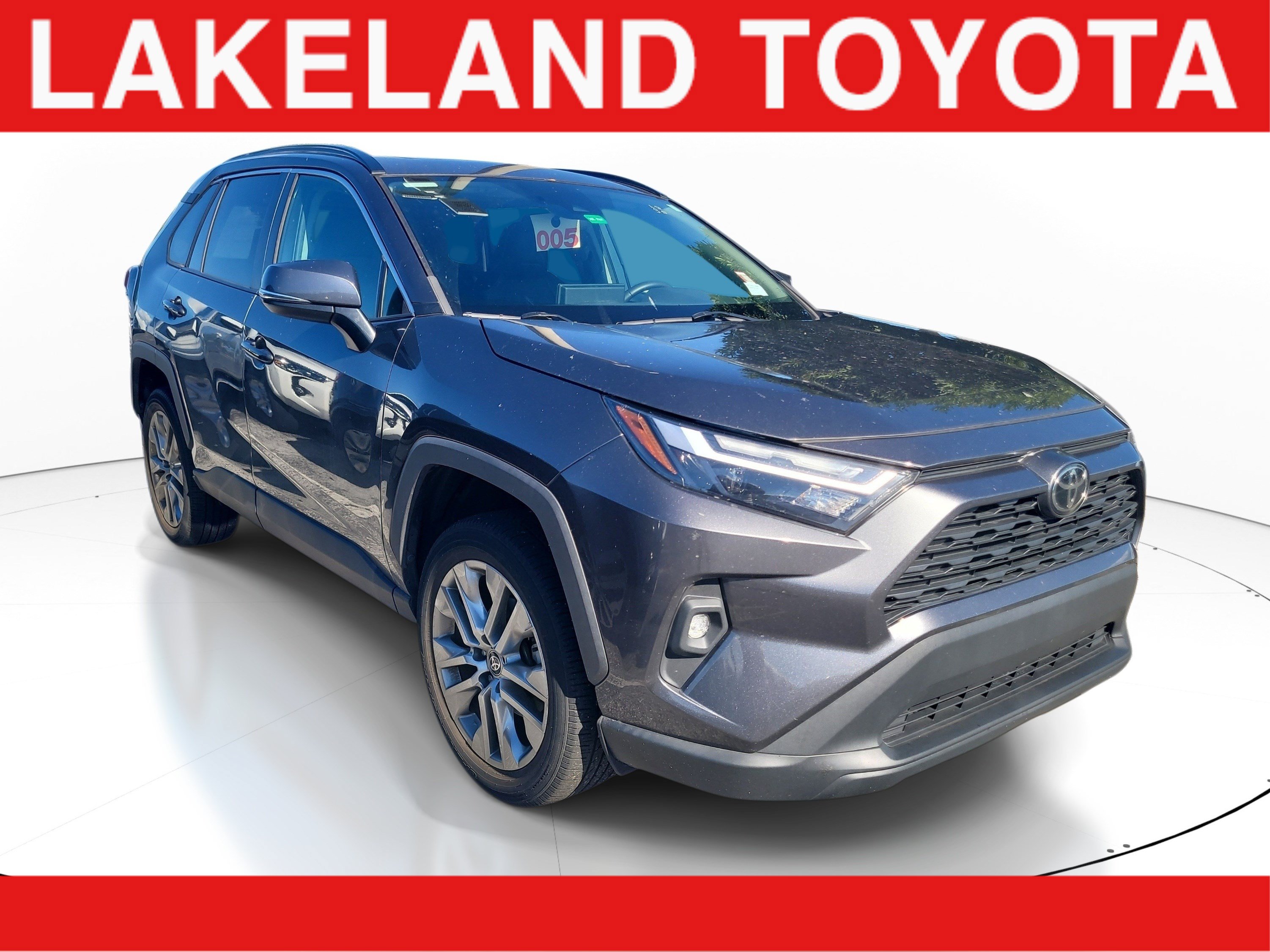 Used 2023 Toyota RAV4 XLE Premium FWD image 1