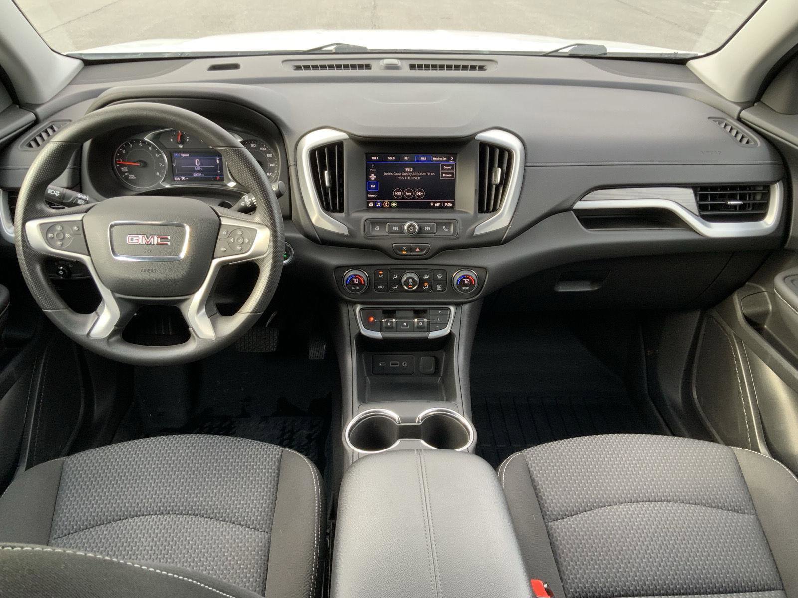 Used 2022 GMC Terrain SLE w/ Elevation Edition image 45