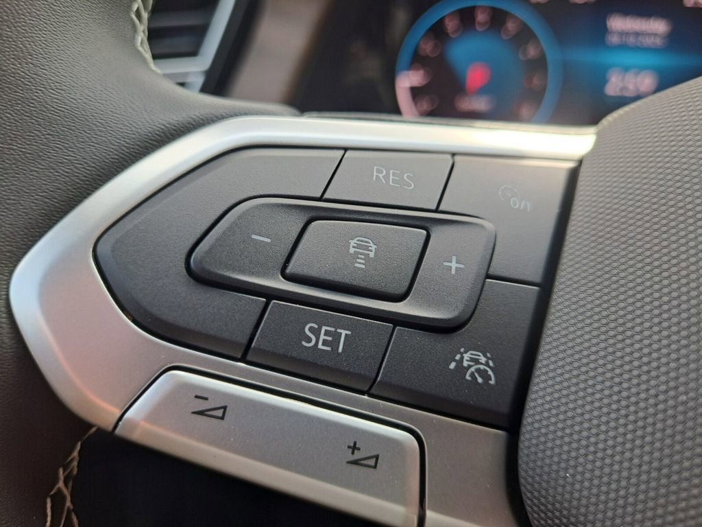 New 2026 Volkswagen Atlas SE image 14