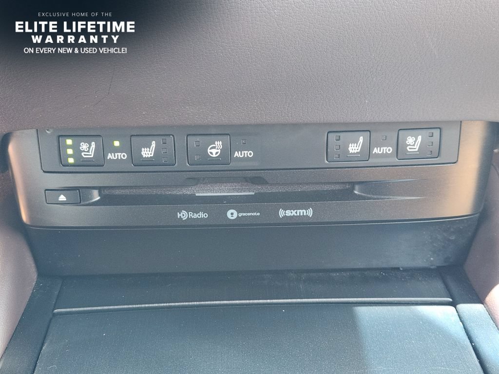 Used 2020 Lexus ES 300h w/ Premium Package FWD image 18