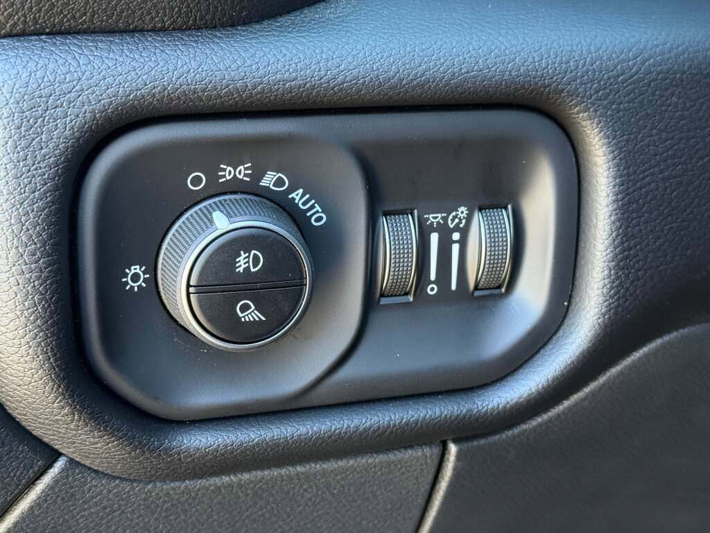 New 2026 RAM 2500 Laramie w/ Night Edition image 31