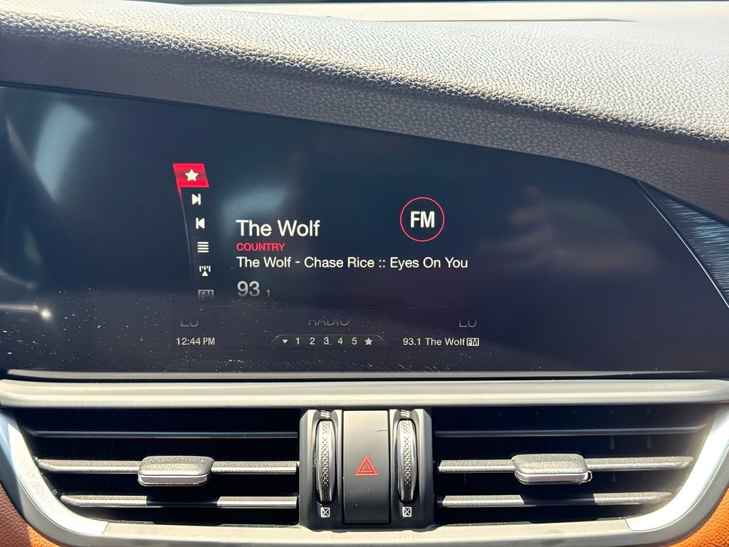 Used 2019 Alfa Romeo Giulia AWD w/ Nero Edizione image 17