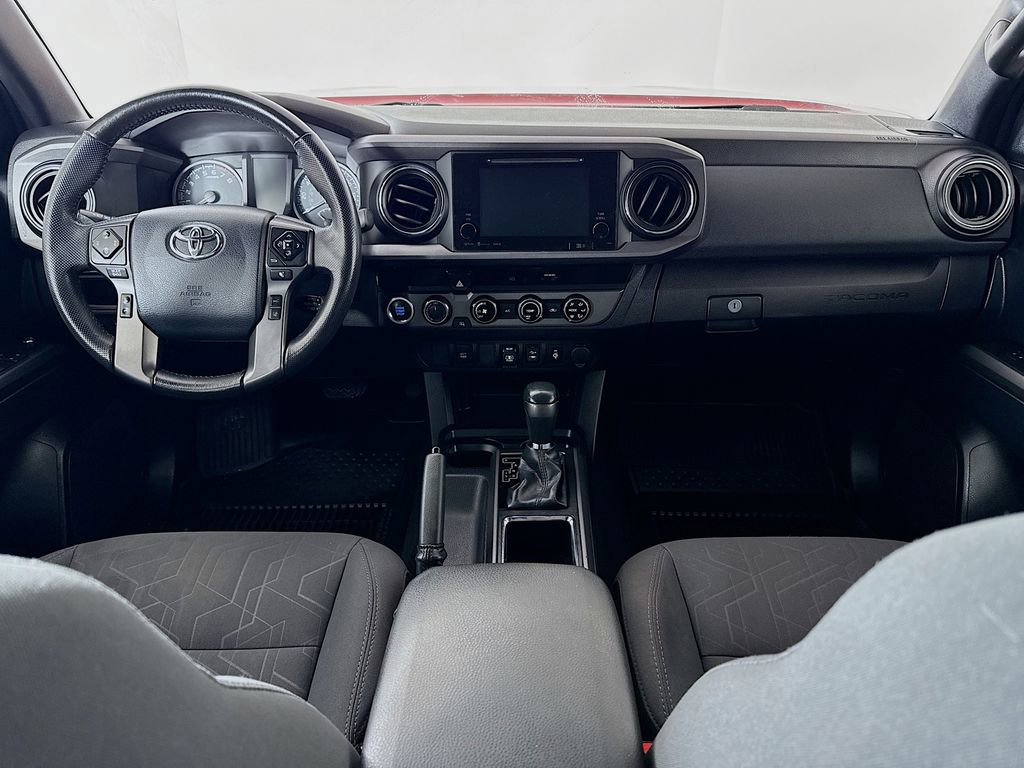 Certified 2018 Toyota Tacoma TRD Off-Road image 11