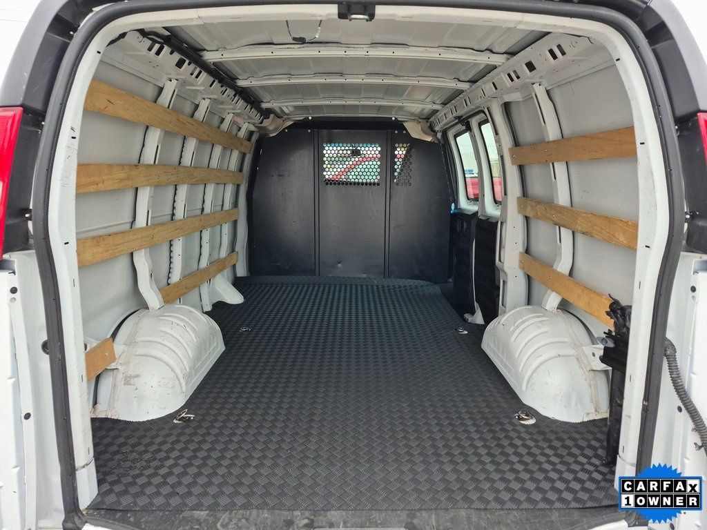 Certified 2023 GMC Savana 2500 w/ Driver Convenience Package image 7