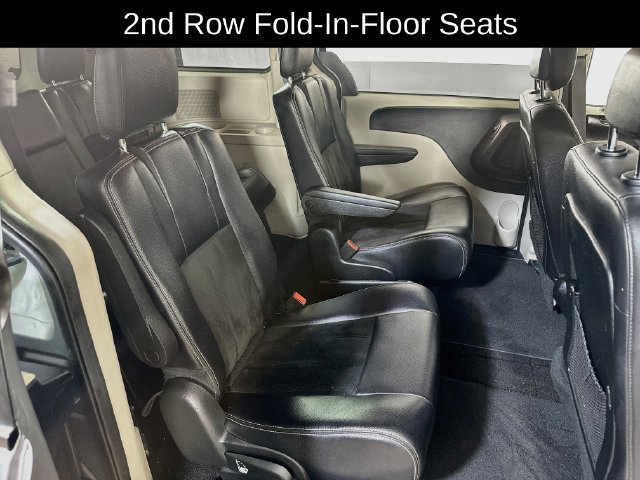 Used 2019 Dodge Grand Caravan SXT FWD image 14