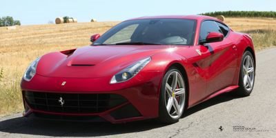 Used 2017 Ferrari F12 Berlinetta RWD image 2