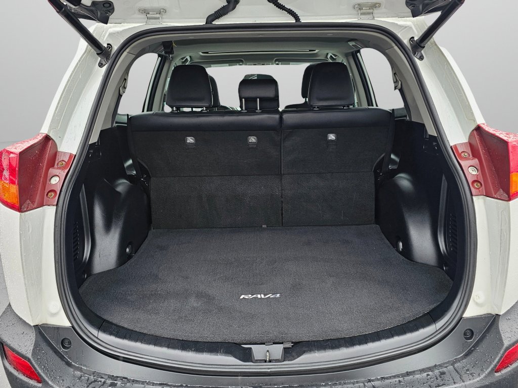 Used 2013 Toyota RAV4 Limited image 17