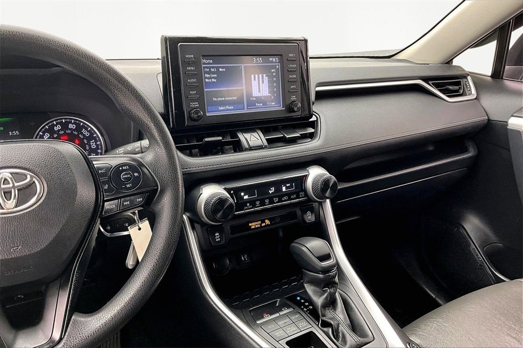 Used 2019 Toyota RAV4 LE image 6