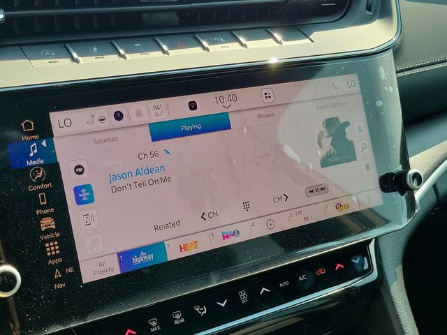 New 2026 Jeep Grand Cherokee L Limited w/ Luxury Tech Group II AWD/4WD image 29