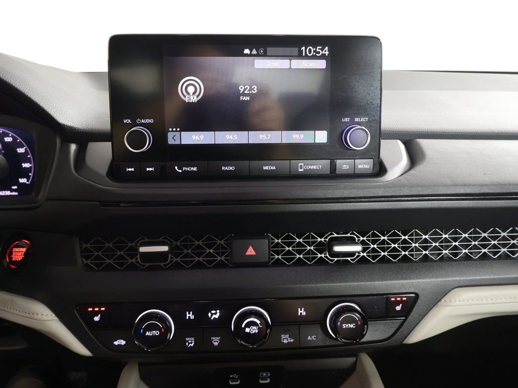 Used 2023 Honda Accord EX image 41