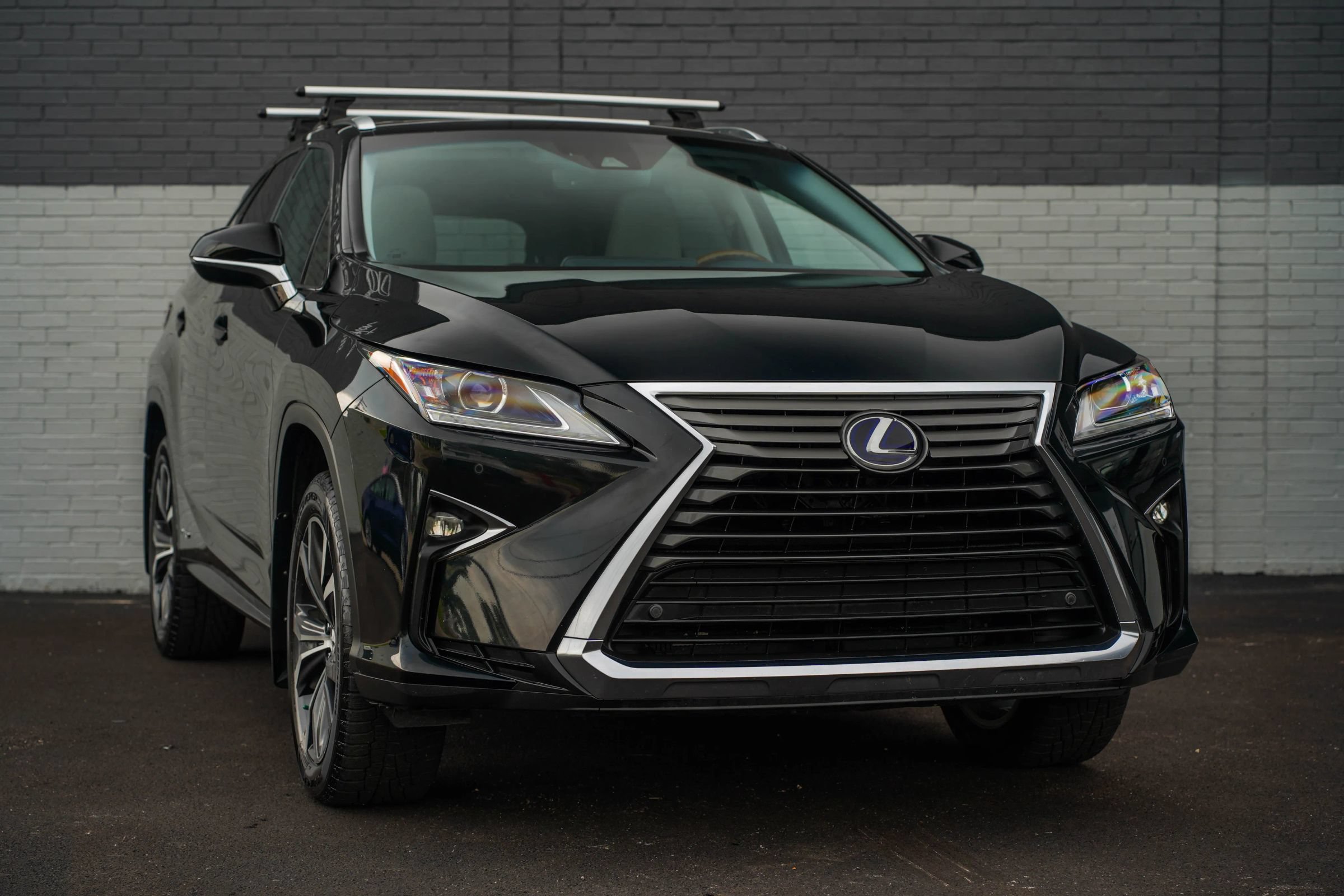 Used 2018 Lexus RX 450hL Premium w/ Premium Package AWD/4WD image 3