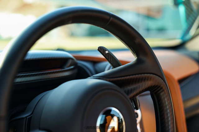 Used 2022 McLaren 720S Spider image 42