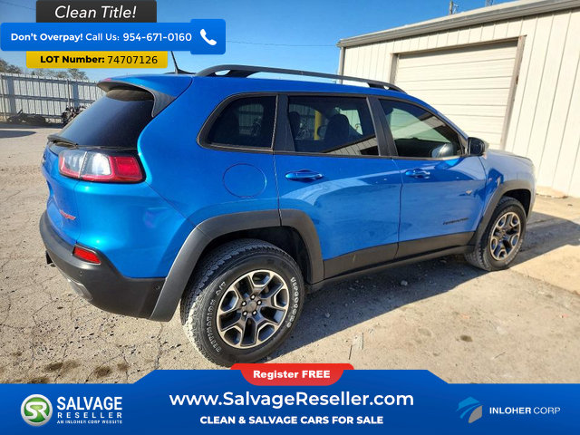 Used 2020 Jeep Cherokee Trailhawk w/ Technology Group AWD/4WD image 4