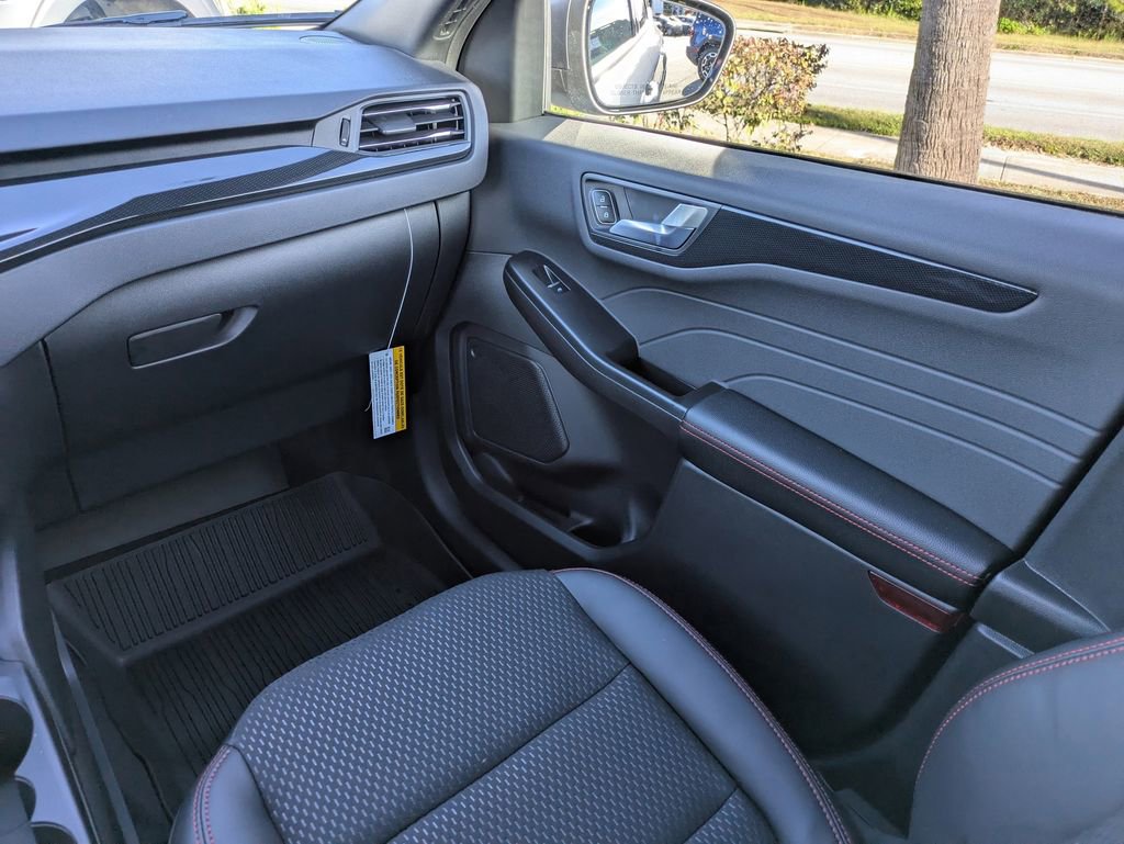 New 2026 Ford Escape ST-Line w/ Tech Pack #1 image 16
