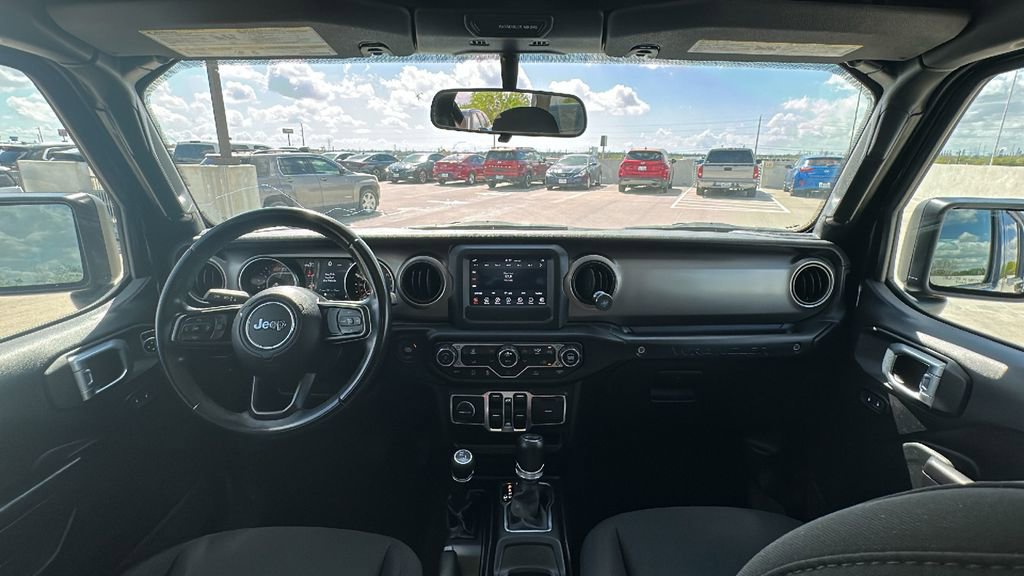 Used 2021 Jeep Wrangler Unlimited Sport image 23