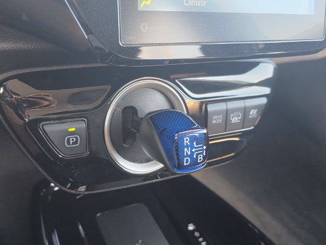 Used 2021 Toyota Prius Prime XLE w/ Carpet Mat Package (TMS) FWD image 21