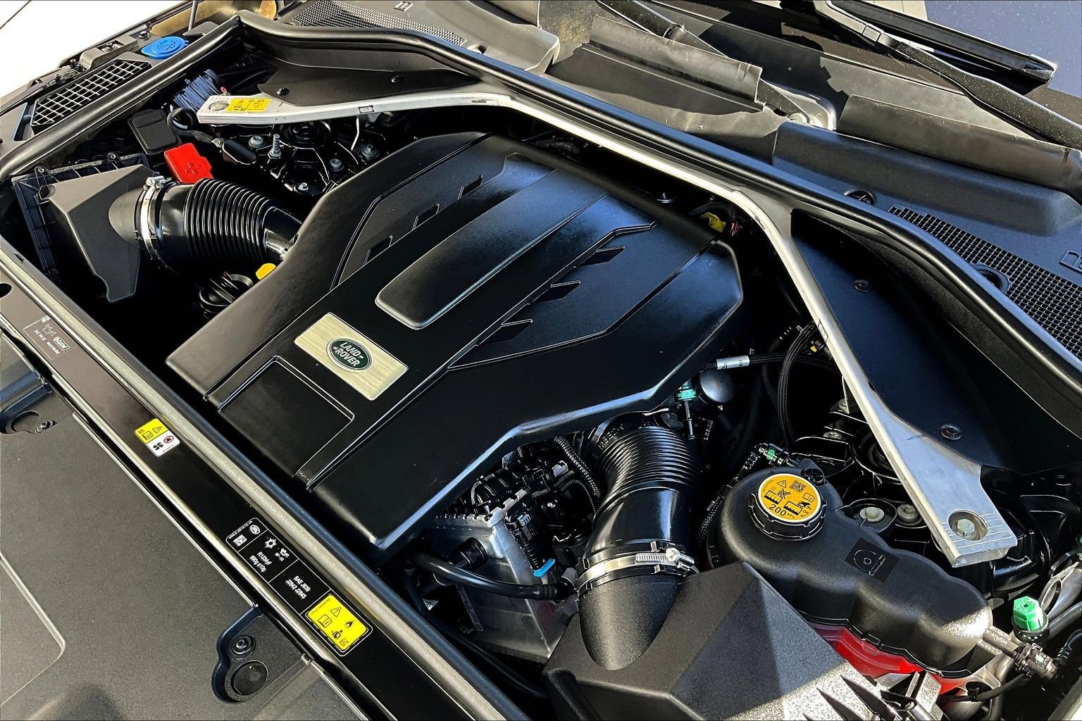 Certified 2023 Land Rover Range Rover SE AWD/4WD image 30