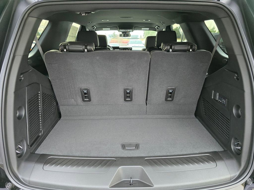 New 2026 GMC Yukon Elevation AWD/4WD image 16