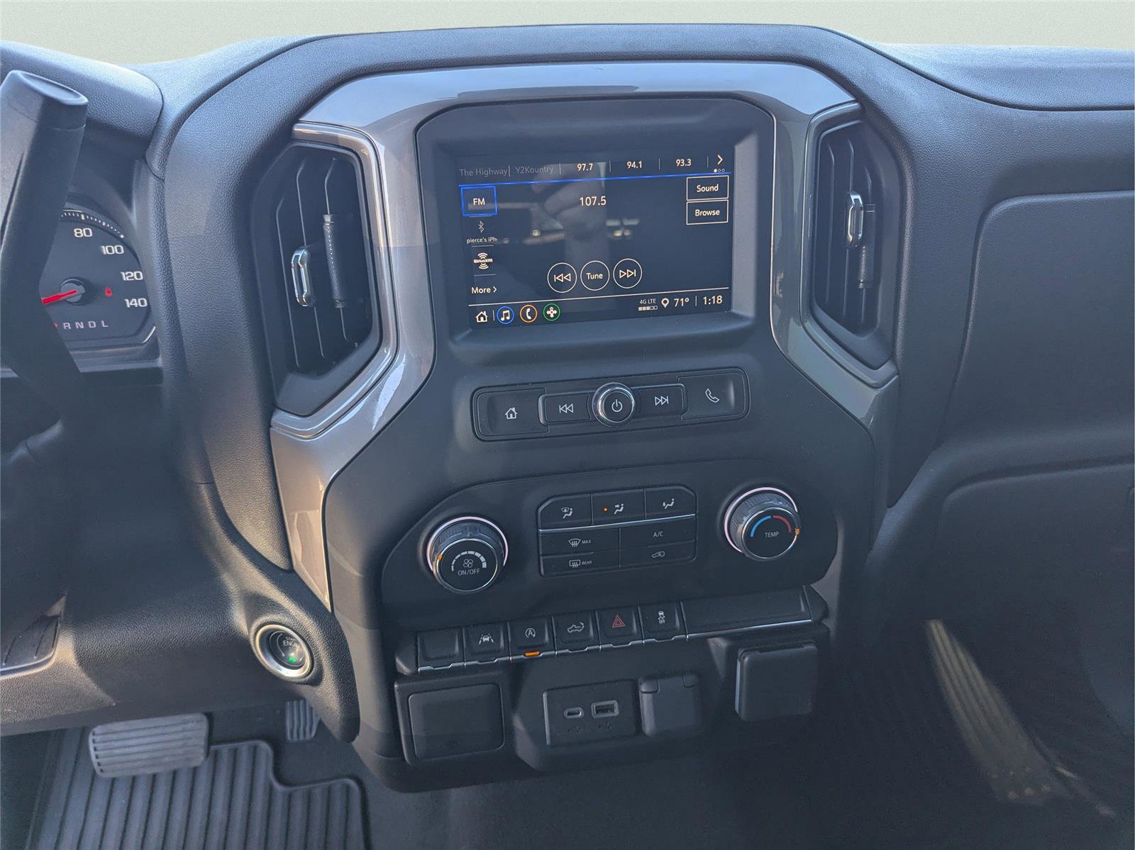 Used 2022 Chevrolet Silverado 1500 Custom image 15