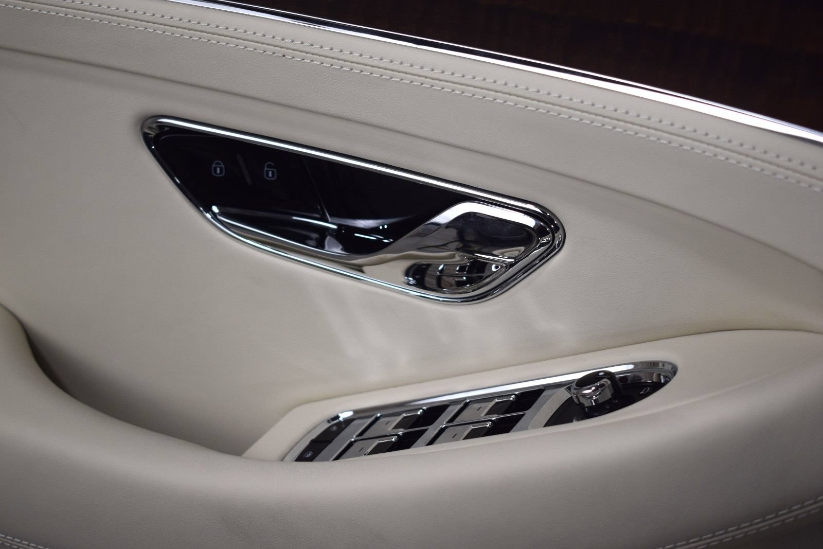 New 2026 Bentley Continental GT AWD/4WD image 38
