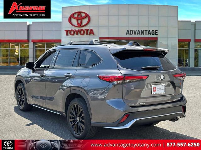 Used 2023 Toyota Highlander XSE AWD/4WD image 10