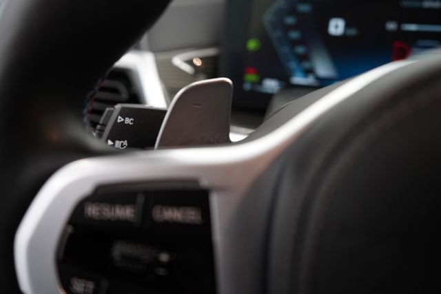 Used 2026 BMW X7 M60i image 21