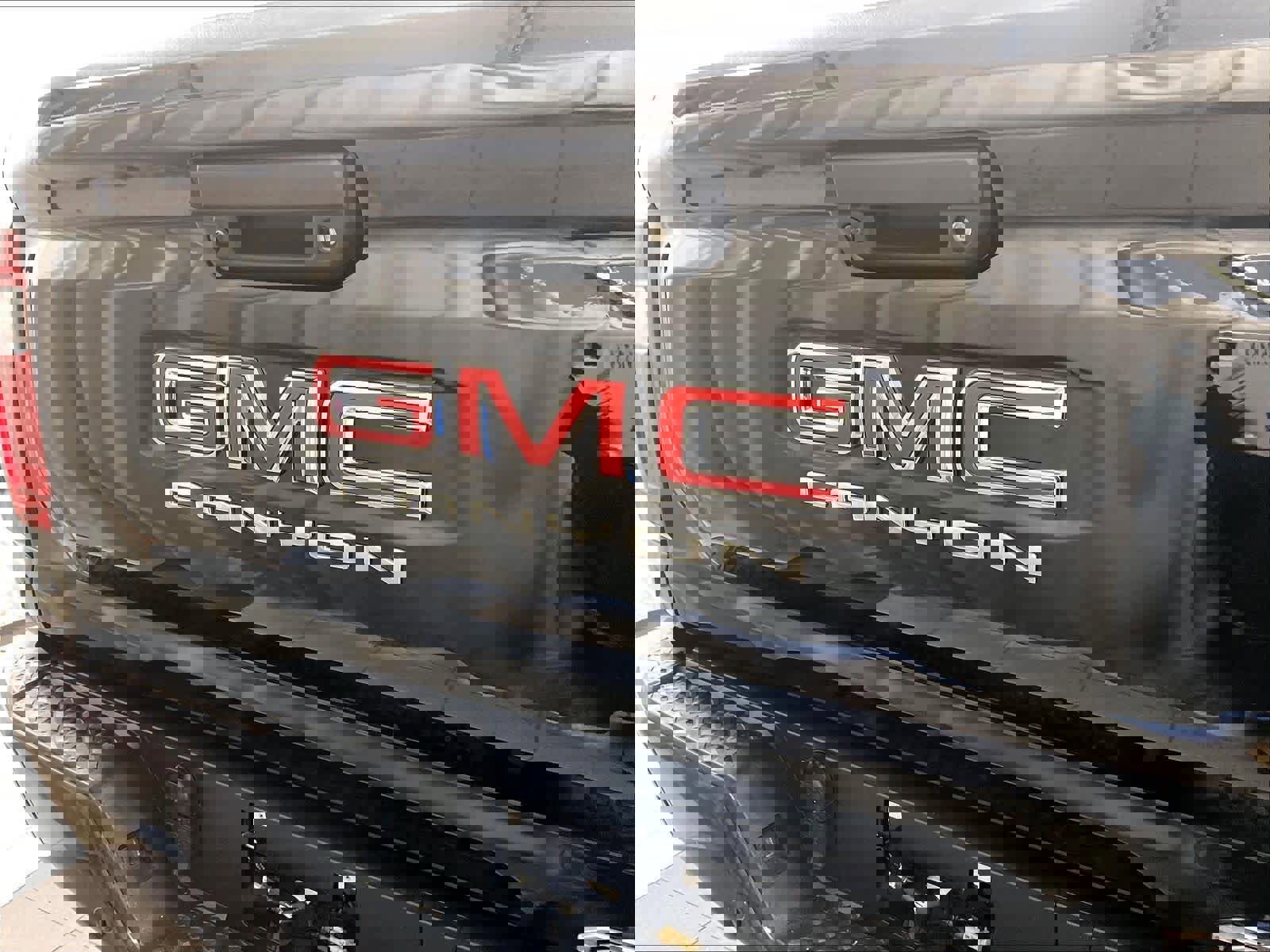 Used 2024 GMC Canyon AT4X image 28