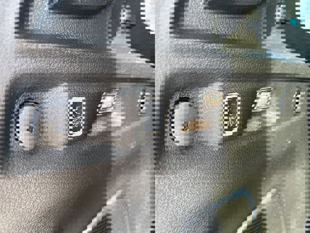 Used 2022 Jeep Grand Cherokee L Limited image 10