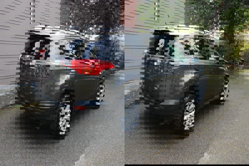 Used 2013 Toyota RAV4 Limited image 3