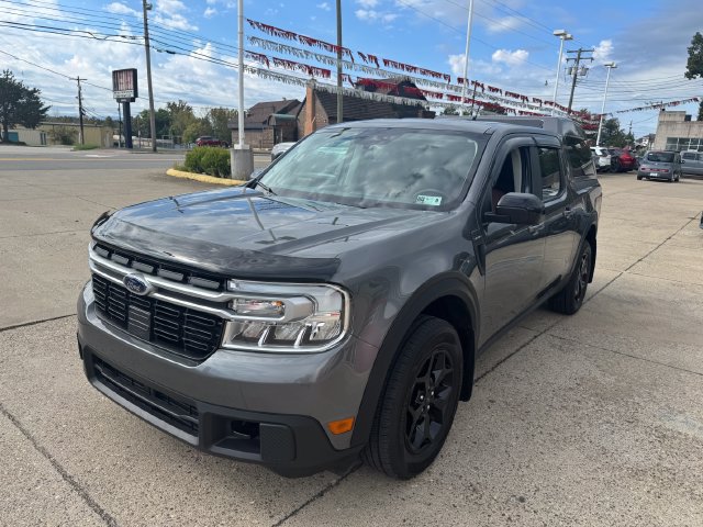 Used 2024 Ford Maverick Lariat w/ FX4 Off-Road Package AWD/4WD image 18
