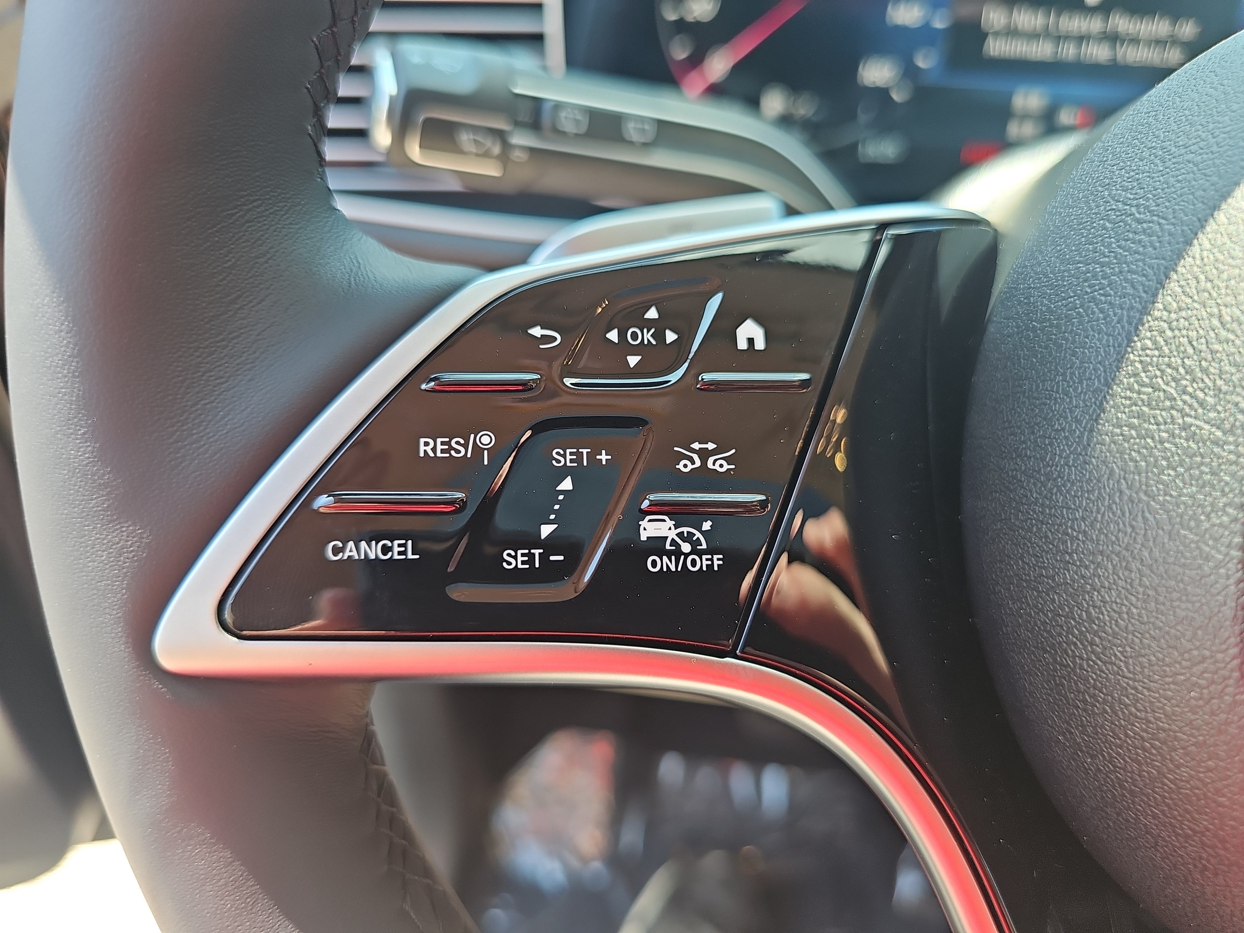 New 2026 Mercedes-Benz GLS 450 4MATIC image 19