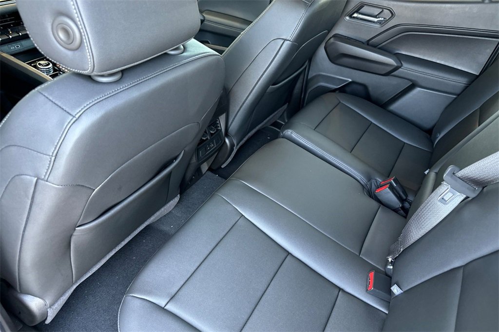 New 2025 GMC Canyon Elevation w/ Convenience Package image 10