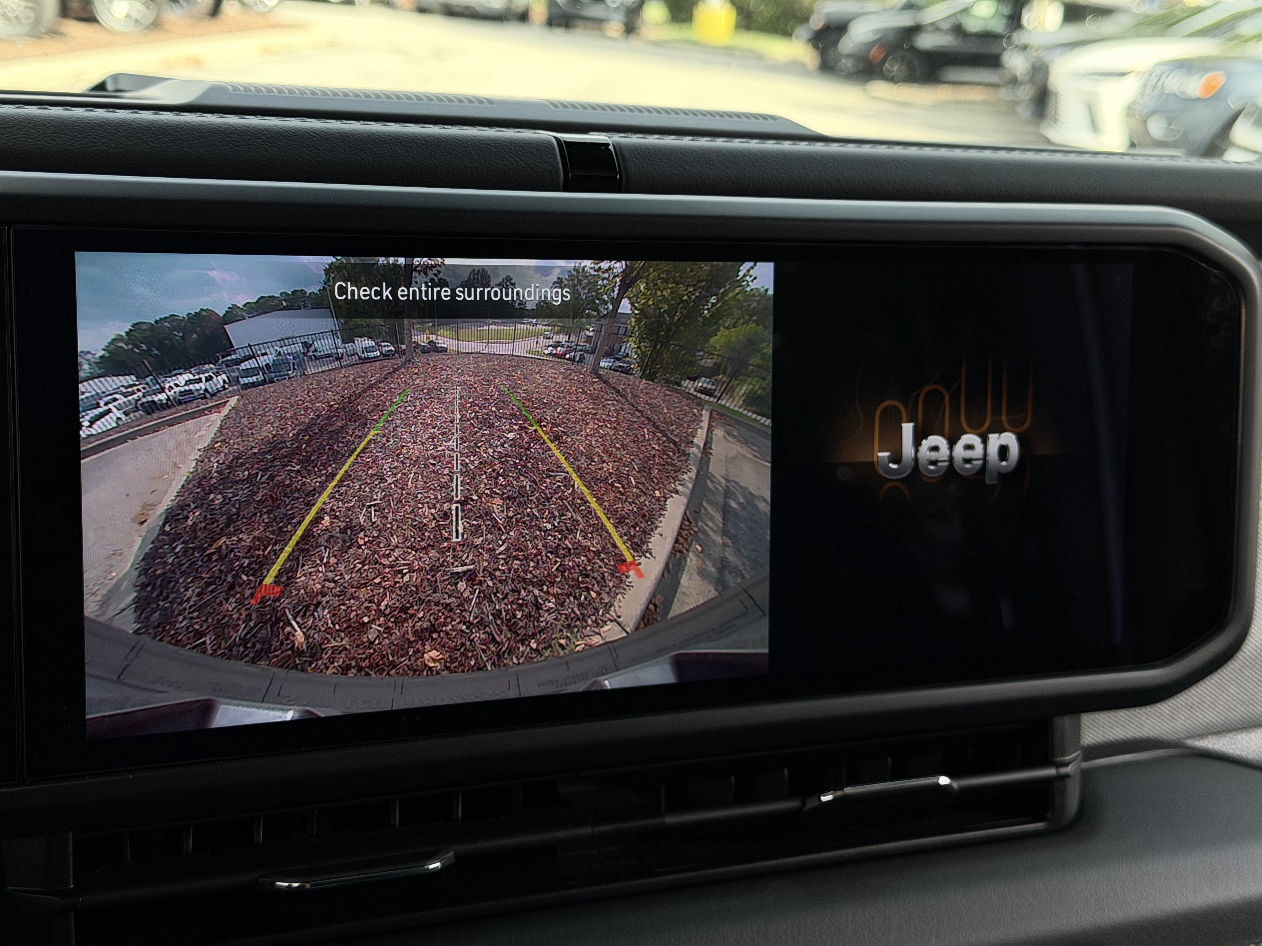 Used 2026 Jeep Wrangler Unlimited Sahara AWD/4WD image 25