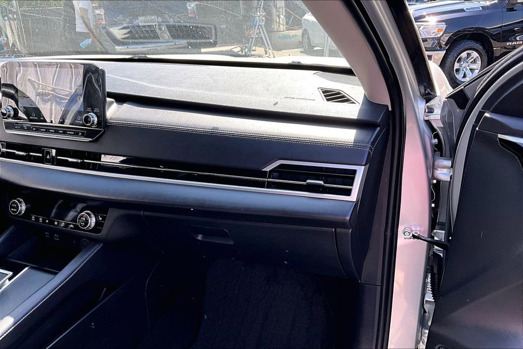 Used 2022 Mitsubishi Outlander SE image 27