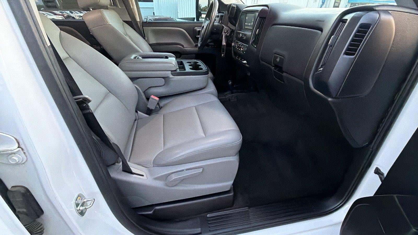 Used 2018 Chevrolet Silverado 3500 W/T w/ WT Convenience Package AWD/4WD image 19